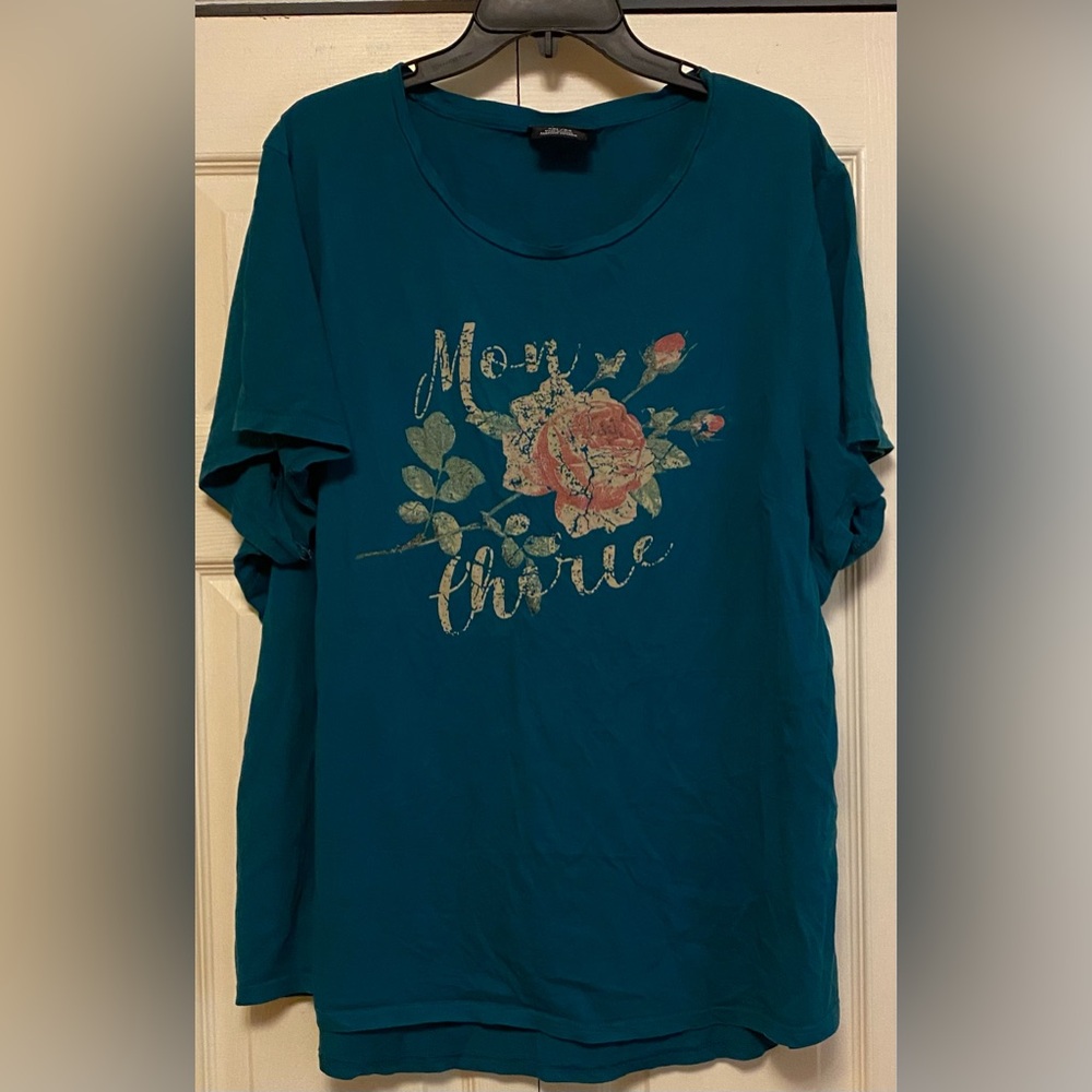 CityChic graphic t-shirt